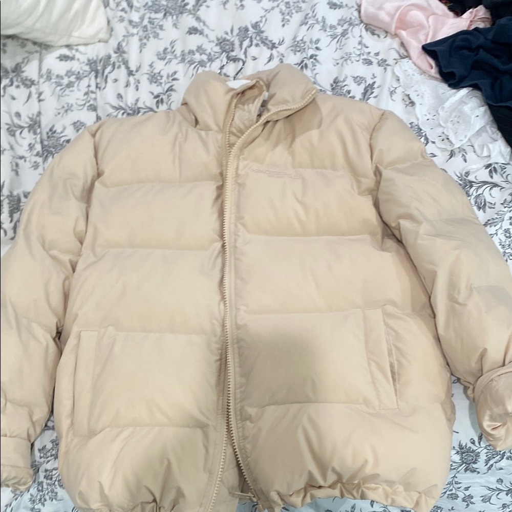 Princess Polly Beige Puffer Jacket (NEW WITH TAGS)